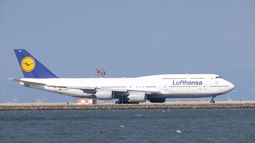 Almanya'da hava yolu şirketi Lufthansa'da çalışan yer hizmetleri personeli yeniden greve gidecek