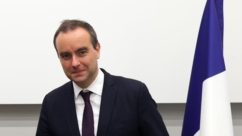 Paris : "Nous ne sommes pas en guerre avec la Russie"