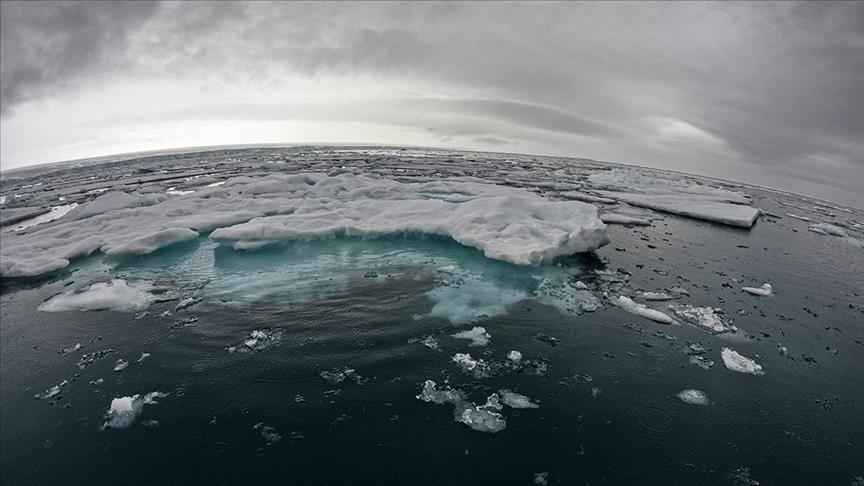 82 fishermen rescued from broken ice floe off far eastern Russian island