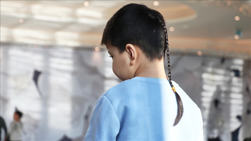 جديلة “أيدار”.. تسريحة تراثية للأولاد في كازاخستان