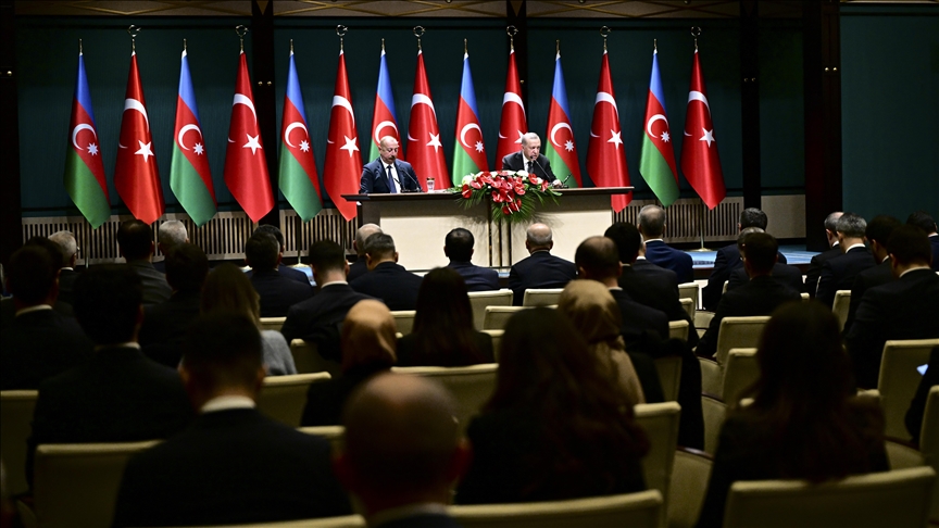 Turkish, Azerbaijani officials meet to boost economic ties