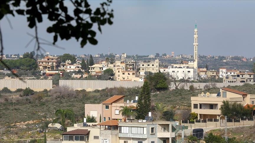 قصفنا مخازن أسلحة لحزب الله في “الغازية” جنوبي لبنان