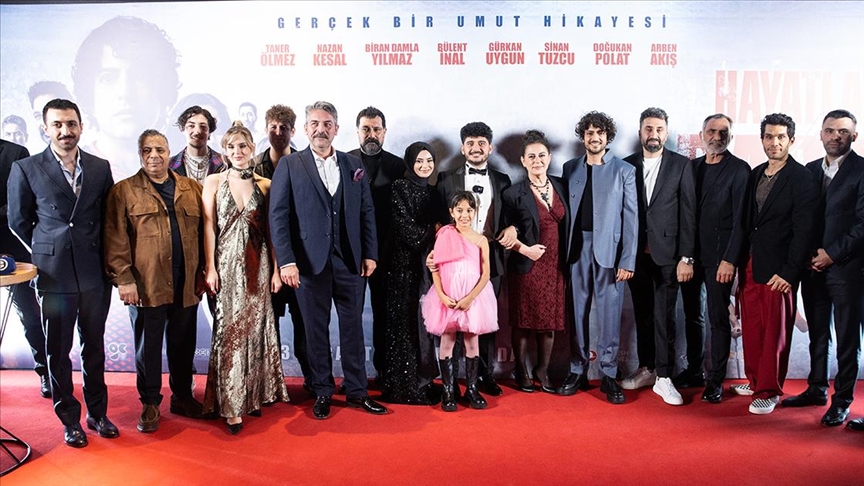 Barış Telli'nin hayatını beyaz perdeye aktaran "Hayatla Barış" filminin galası yapıldı