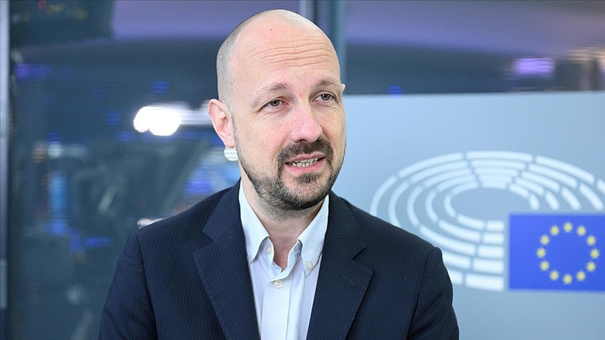 Belgian politician: ‘Sending arms to Israel is direct complicity in genocide’