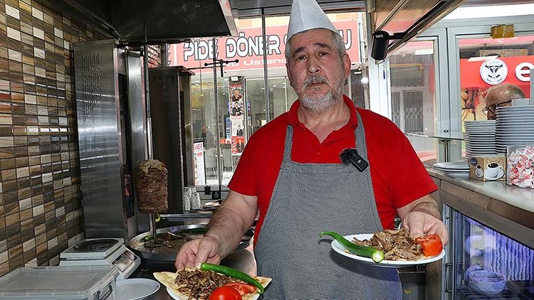 Cumhurbaşkanı Erdoğan'ın övgüsü Bayburtlu dönercileri sevindirdi