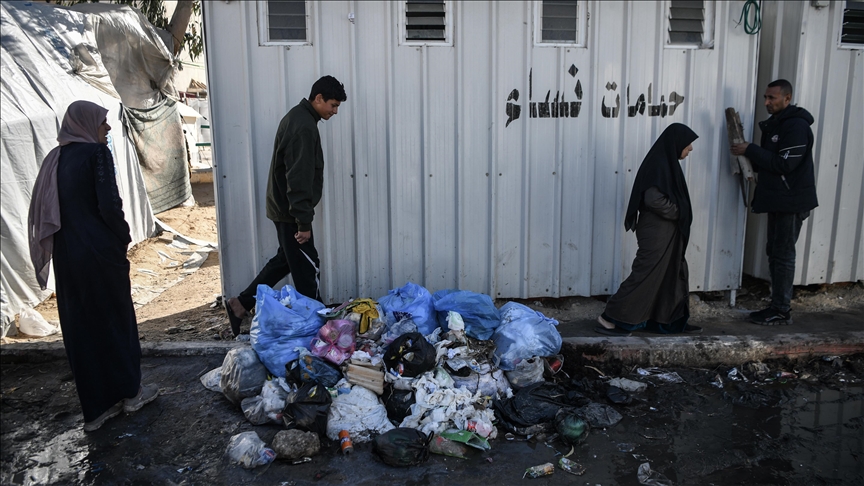 Garbage, waste accumulation in Gaza from Israeli attacks deepen health risks