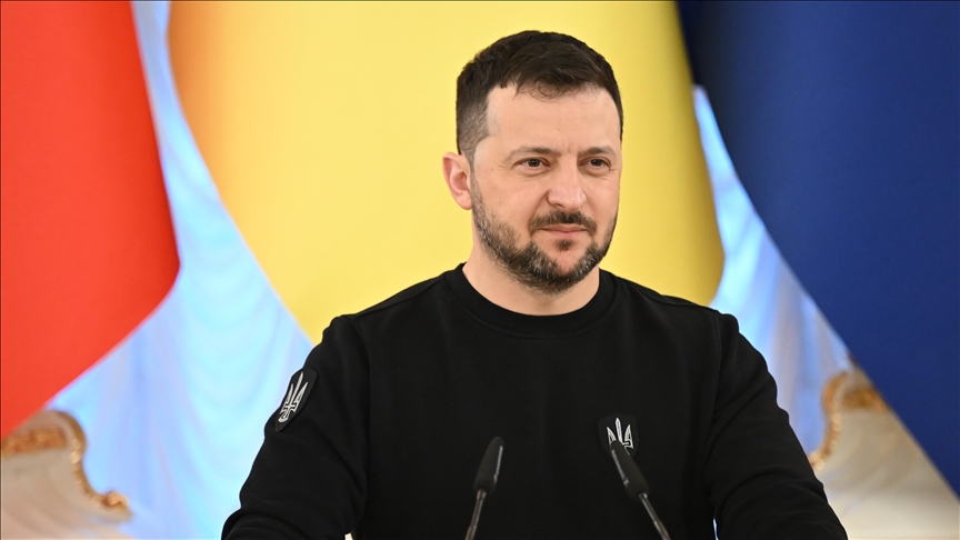 Ukraine must bolster military against Russia, president tells G7