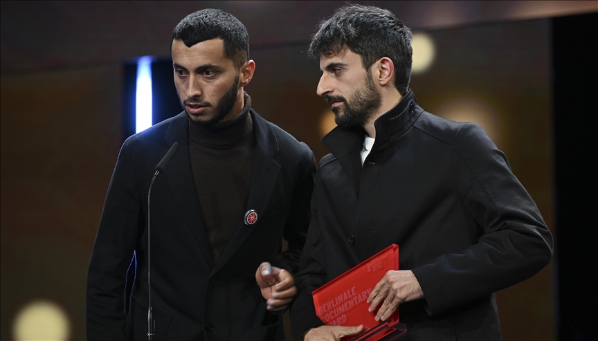 Filistinlilerin acılarını anlatan film, Berlin'de "en iyi belgesel" ödülünü kazandı