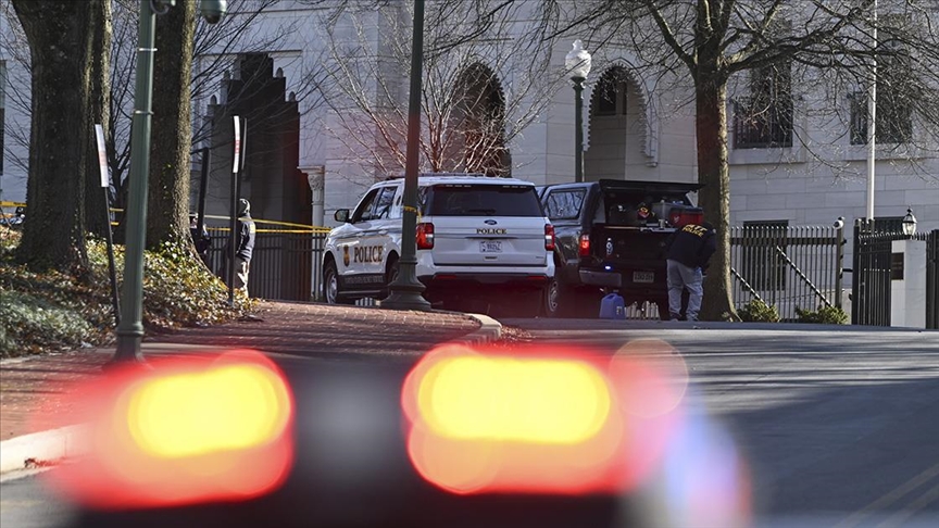 İsrail'in Washington Büyükelçiliği önünde bir kişi kendini yaktı