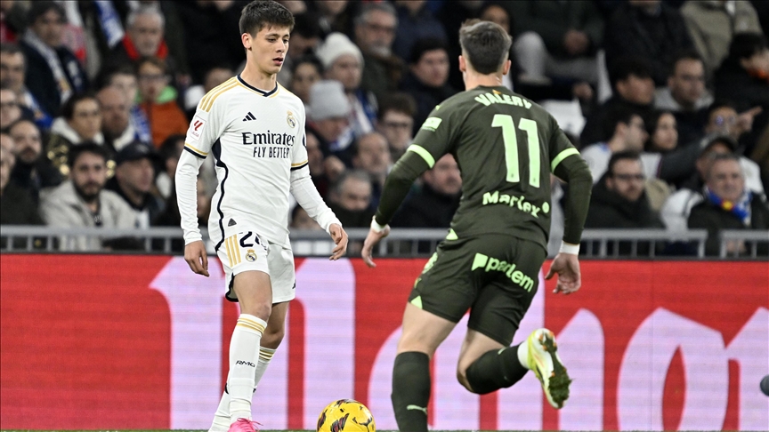 Girona continue chase for La Liga top spot after 3-0 win over Rayo Vallecano