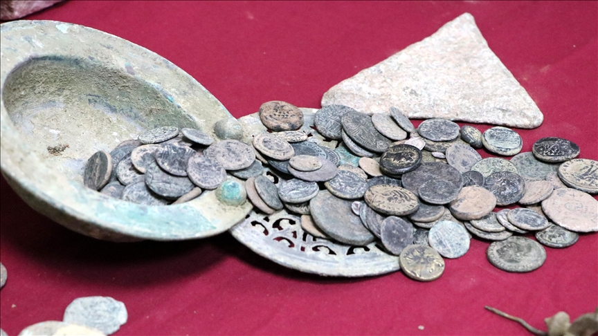 Thousands of ancient coins seized in France to be handed over to Türkiye