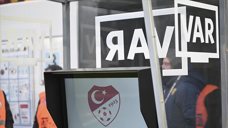 Fenerbahçe-Kasımpaşa ve Galatasaray-Antalyaspor maçlarındaki penaltı kararlarının VAR kayıtları yayınlandı