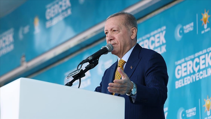 Cumhurbaşkanı Erdoğan: Ekonomik dengeleri yerli yerine oturtmak için güçlü program uyguluyoruz