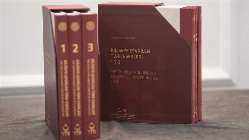 YTB'de "Kiliseye Çevrilen Türk Eserleri" kitabının tanıtımı yapıldı