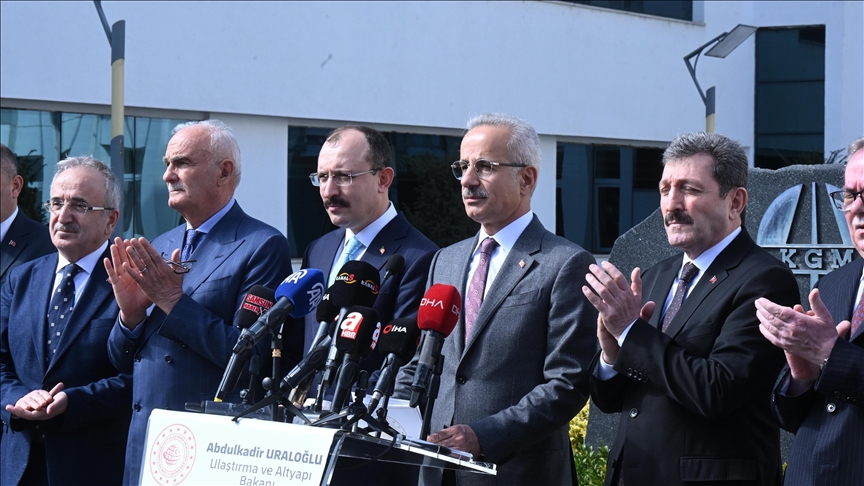 Bakan Uraloğlu: Hızlı tren ağımızı artık Karadeniz'e ulaştıracağız