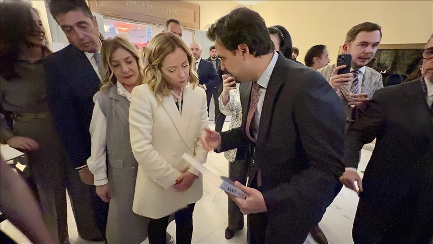 Italian premier presented Anadolu publication exposing Israeli atrocities in Gaza
