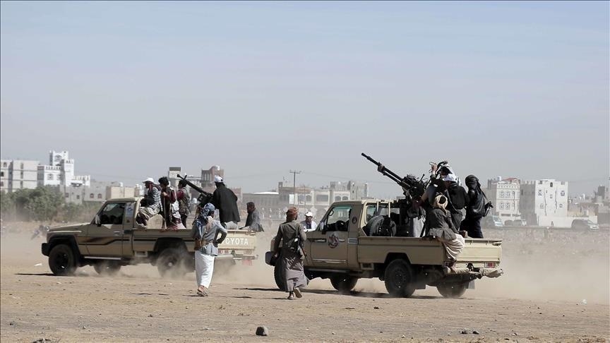 "الحوثي": هجوم أمريكي بريطاني يستهدف جزيرة "لبوان" بالحديدة 