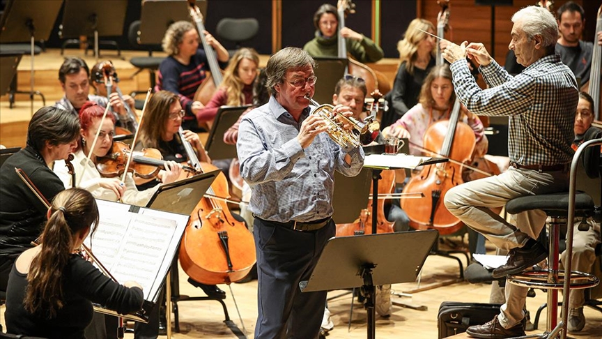 Trompet virtüözü Höfs, İzmir'de sahne alıyor