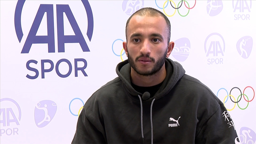 Milli atlet Kayhan Özer, Dünya Salon Atletizm Şampiyonası'nda bir "ilk" için koşacak