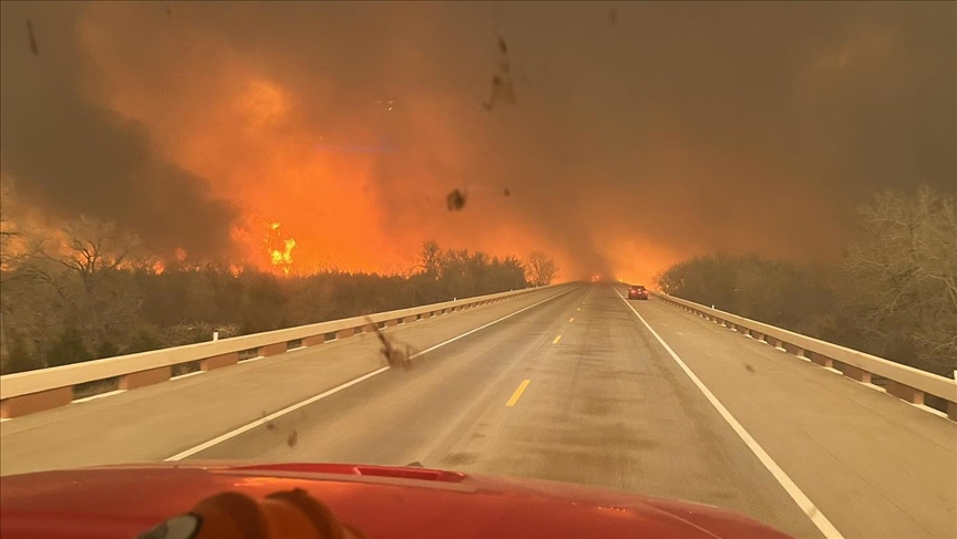 Largest wildfire in Texas history rages out of control, 1 dead