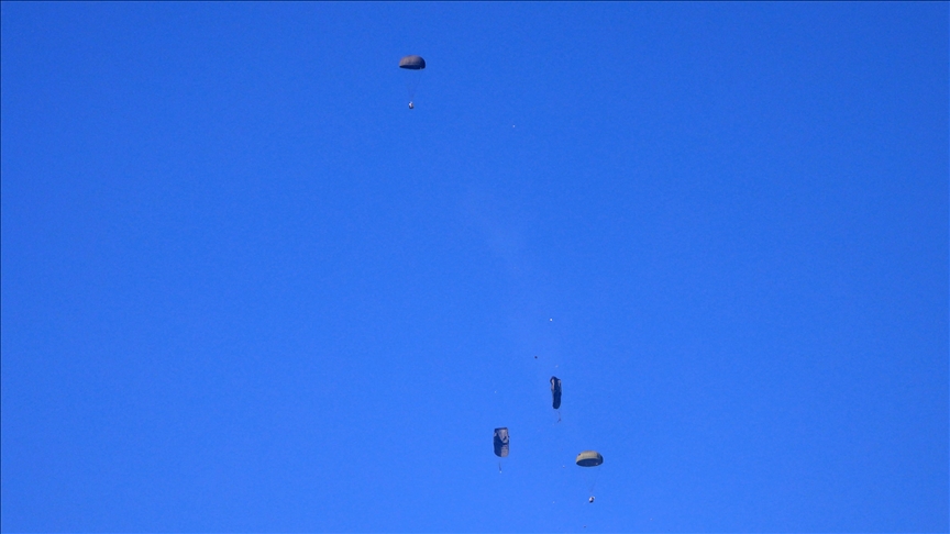 Egypt airdrops new aid into northern Gaza