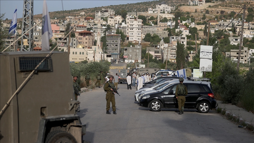 Israeli settlers attack Palestinian gatherings in West Bank, causing injuries