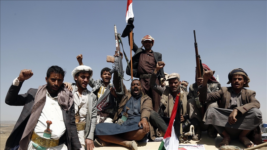Houthis insist on entry of aid into Gaza in exchange for salvaging sunken British ship