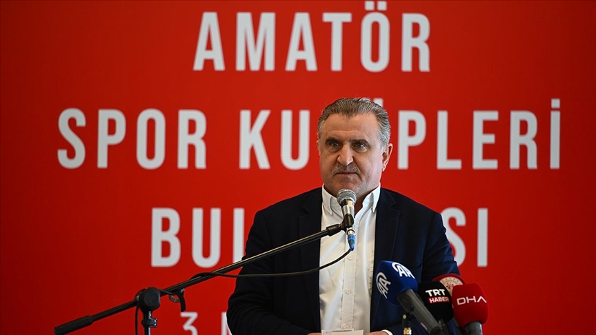 Gençlik ve Spor Bakanı Osman Aşkın Bak, amatör sporcularla bir araya geldi: Türkiye spor devrimi yaşıyor