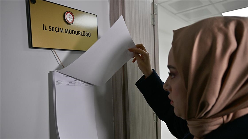 Ankara Büyükşehir Belediye Başkanlığı için 19 siyasi parti adayı ile 5 bağımsız aday yarışacak