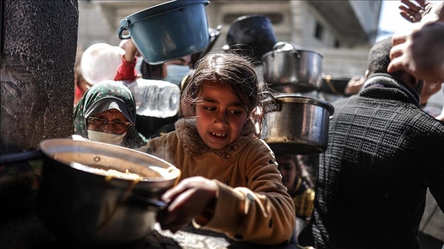 مسمومیت کودکان در شمال غزه به‌دلیل خوردن غذای حیوانات