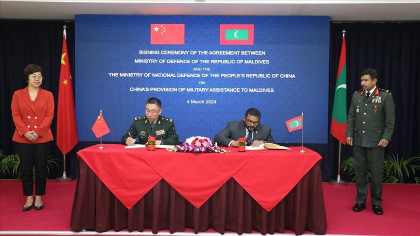 Maldives signs military aid pact with China