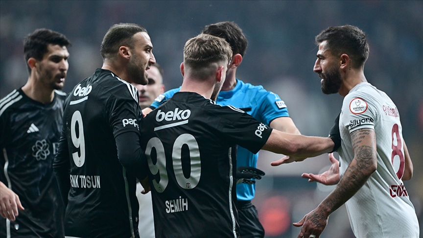 Beşiktaş'tan Galatasaray derbisindeki pozisyon için "VAR kayıtları yayınlansın" talebi