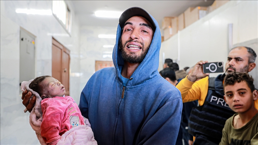 El uso del hambre como arma por parte de Israel se cobra la vida de 16 niños en la Franja de gaza