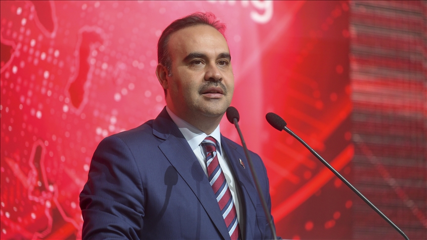 Sanayi ve Teknoloji Bakanı Kacır: "182 proje ile cari açığın kapanmasına yılda 7 milyar dolar katkı sunacağız"
