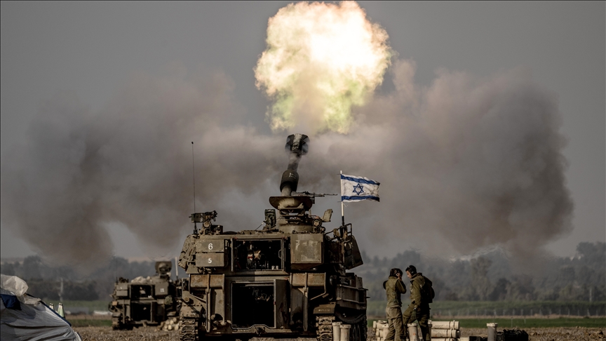 إسرائيل تهاجم أهدافا لـ"حزب الله" في 3 مناطق جنوبي لبنان