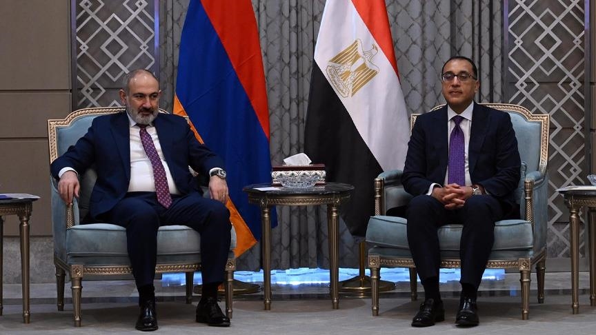 رئيسا وزراء مصر وأرمينيا يبحثان تعزيز العلاقات الثنائية
