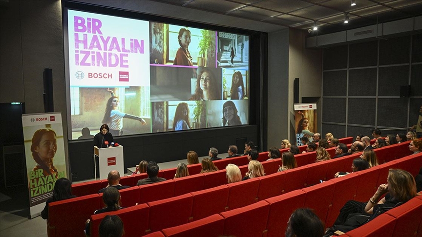 "Bir Hayalin İzinde" projesinin tanıtımı İstanbul Modern'de gerçekleştirildi