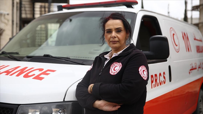 Filistin'in ilk kadın ambulans şoförü, Gazze’deki hemcinslerinin 8 Mart Dünya Kadınlar Günü'nü kutladı