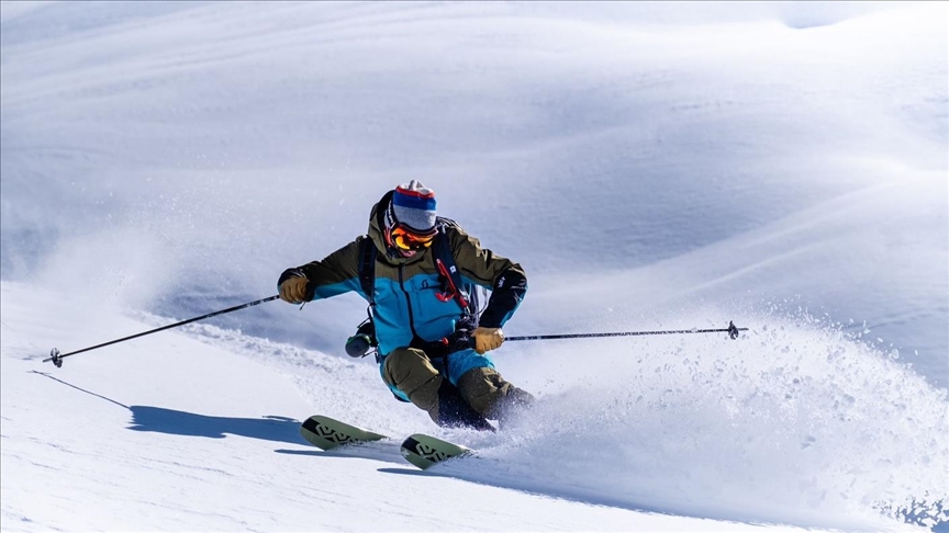 Kaçkar Dağları'ndaki "heliski" etkinliğinde 10. hafta heyecanı yaşanıyor