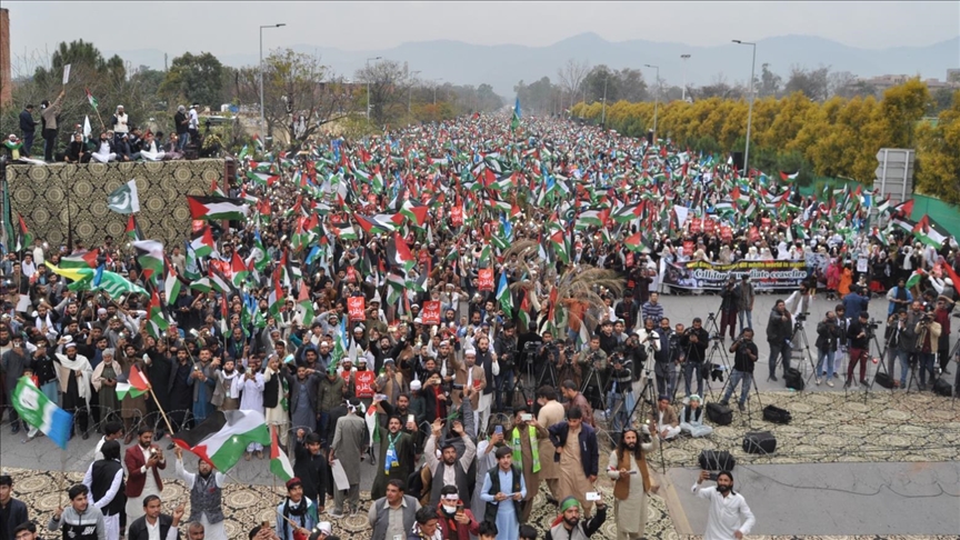 Thousands rally across Pakistan to demand humanitarian corridor for Gaza