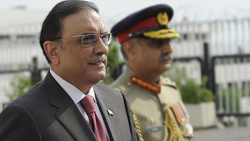 Pakistan's President Zardari takes oath