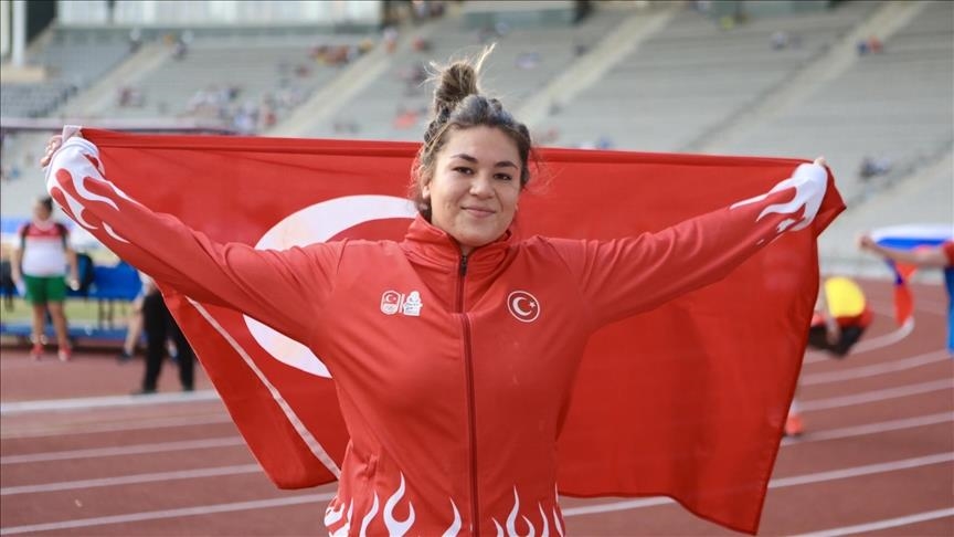 اوزلم بجرک ورزشکار ملی‌پوش ترکیه در مسابقات جام پرتاب اروپا مدال طلا گرفت