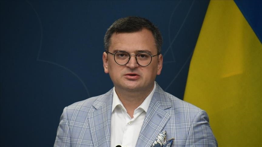 Ukraine's top diplomat blasts pope over 'white flag' remarks