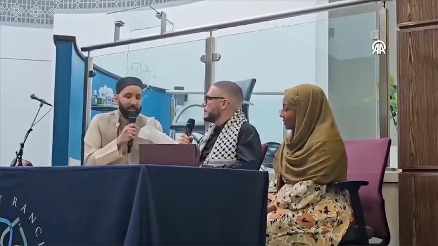 ABD'li yazar ve aktivist King, ramazana girerken İslam'ı seçti