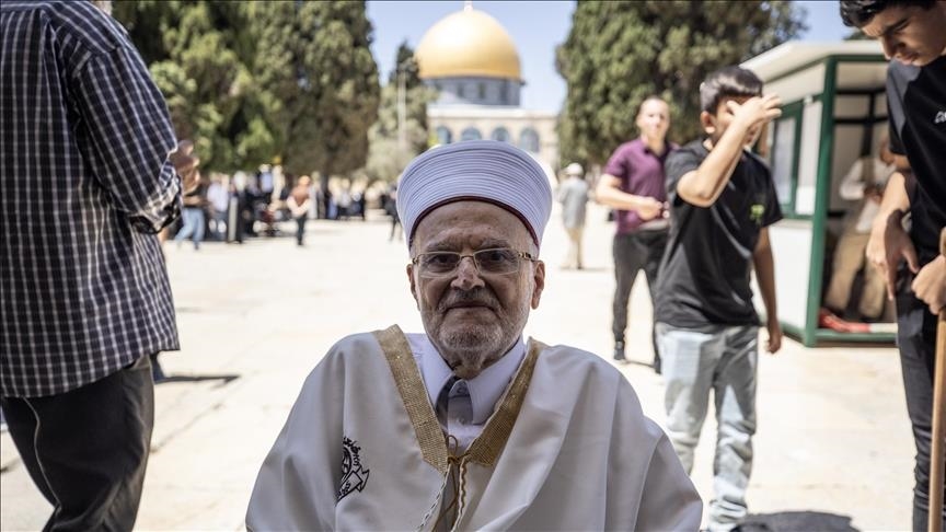 خطيب الأقصى يحذر من “مفاجآت” إسرائيلية في رمضان