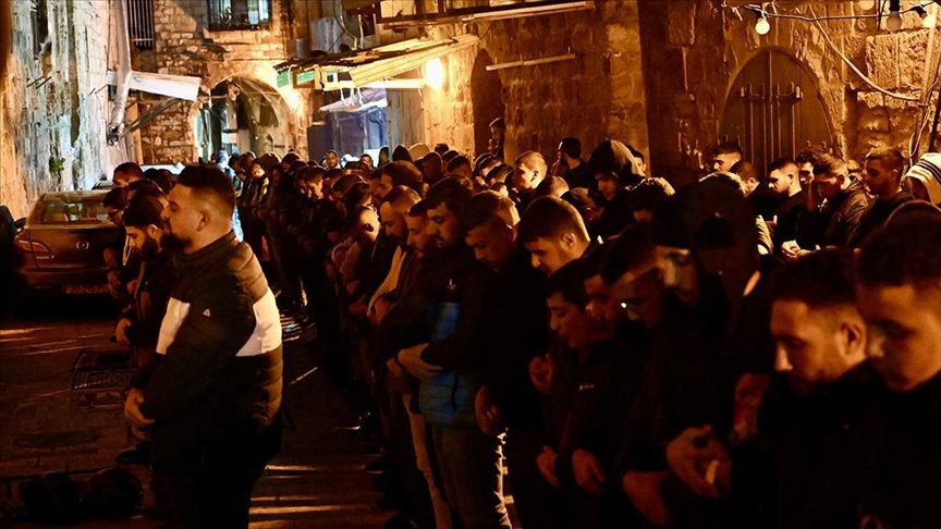 Израиль не впустил сотни палестинцев в мечеть «Аль-Акса»