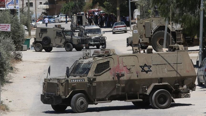 الجيش الإسرائيلي ينفذ عمليات عسكرية في مدن ومخيمات بالضفة