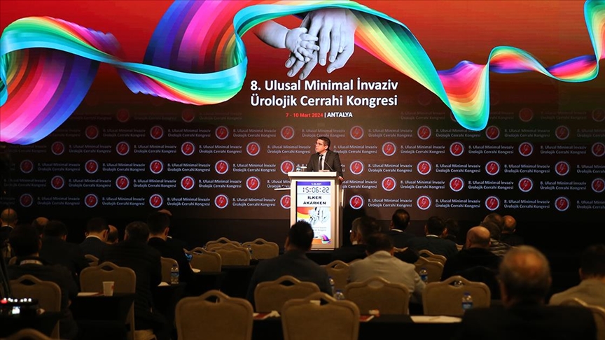 Antalya'da "8. Ulusal Minimal İnvaziv Ürolojik Cerrahi Kongresi" yapıldı
