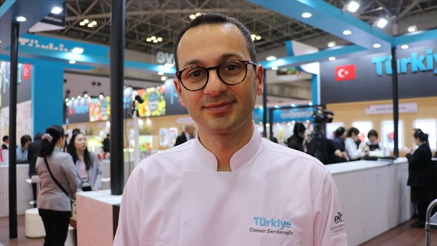 Michelin yıldızlı Türk şef, İtalya'da Japon ustasından öğrendiklerini Tokyo'daki fuarda beğeniye sundu