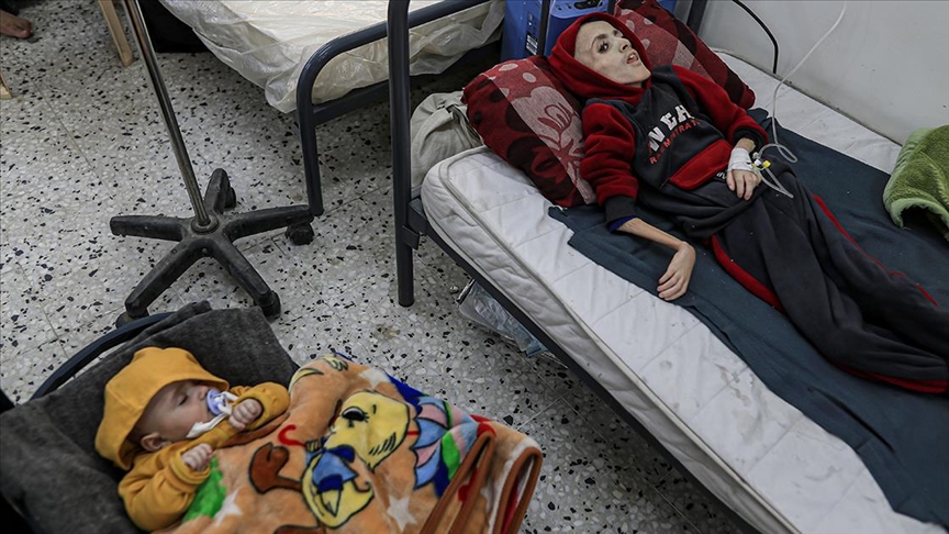 Gazze'deki Sağlık Bakanlığı: Dünya gelecek günlerde çok fazla sayıda açlıktan ölüme tanık olacak